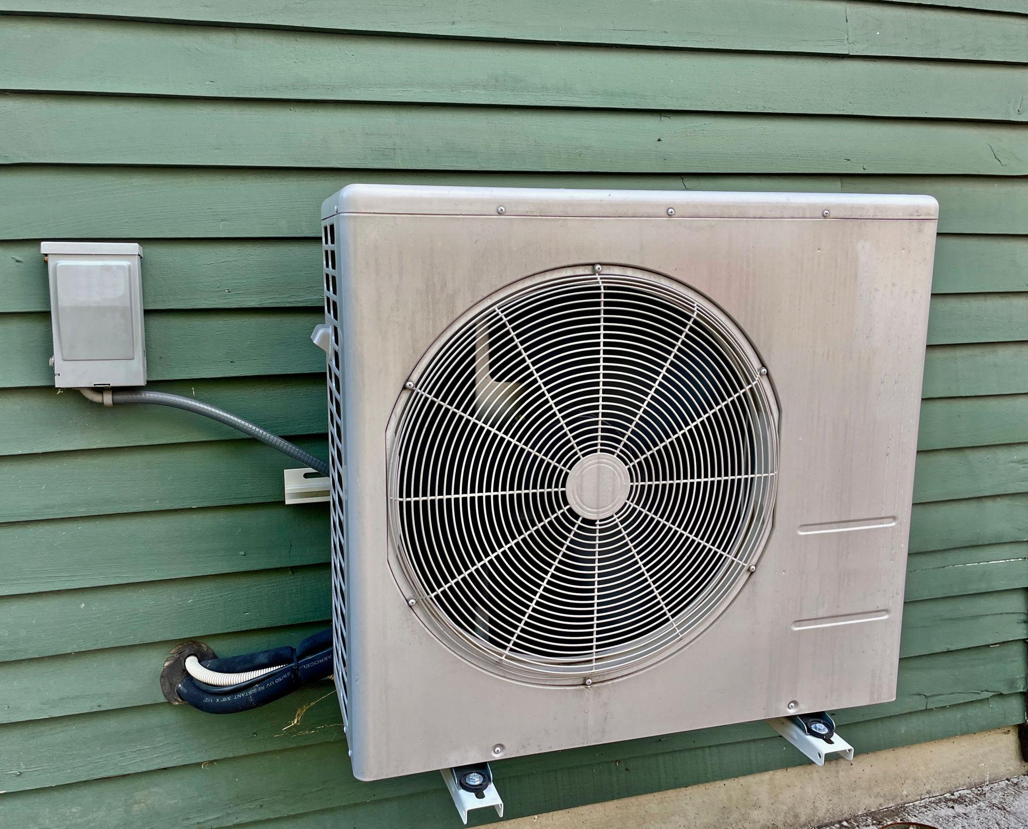 Generator startup surge explanation for central air conditioning