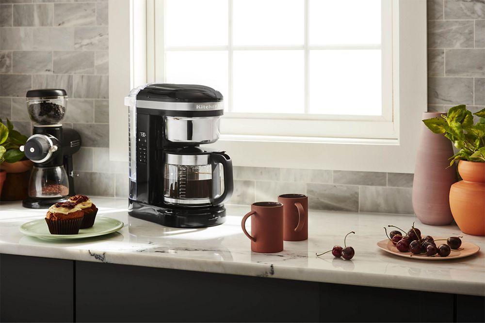 Coffee Maker Wattage Electric drip coffee maker that uses approximately 800 to 1,500 watts while brewing